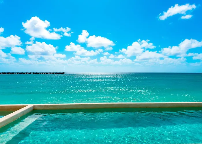 Casa La Aurora - Beachfront And Rooftop Infinity Pool Puerto Morelos